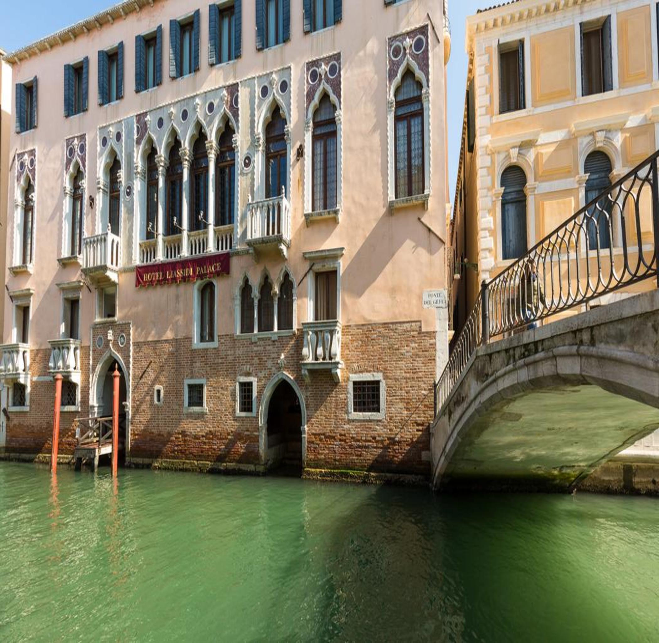 Hotel Liassidi Palace Velence Kültér fotó